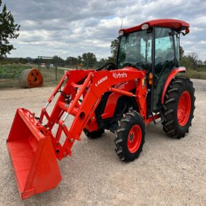 Kubota tractor with backhoe and front loader